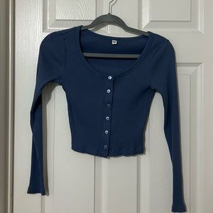 Uniqlo shirt/crop cardigan
